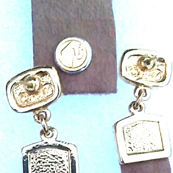 NWOT SWAROVSKI Swan Signed Bracelet & Earring Set - Picture 3 of 8